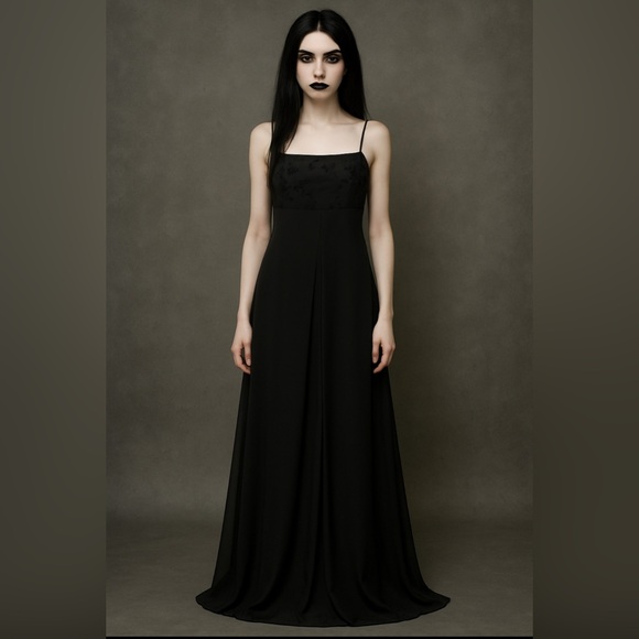 California Concepts Y2K Gothic Black Sleeveless Chiffon Formal Maxi Dress Gown